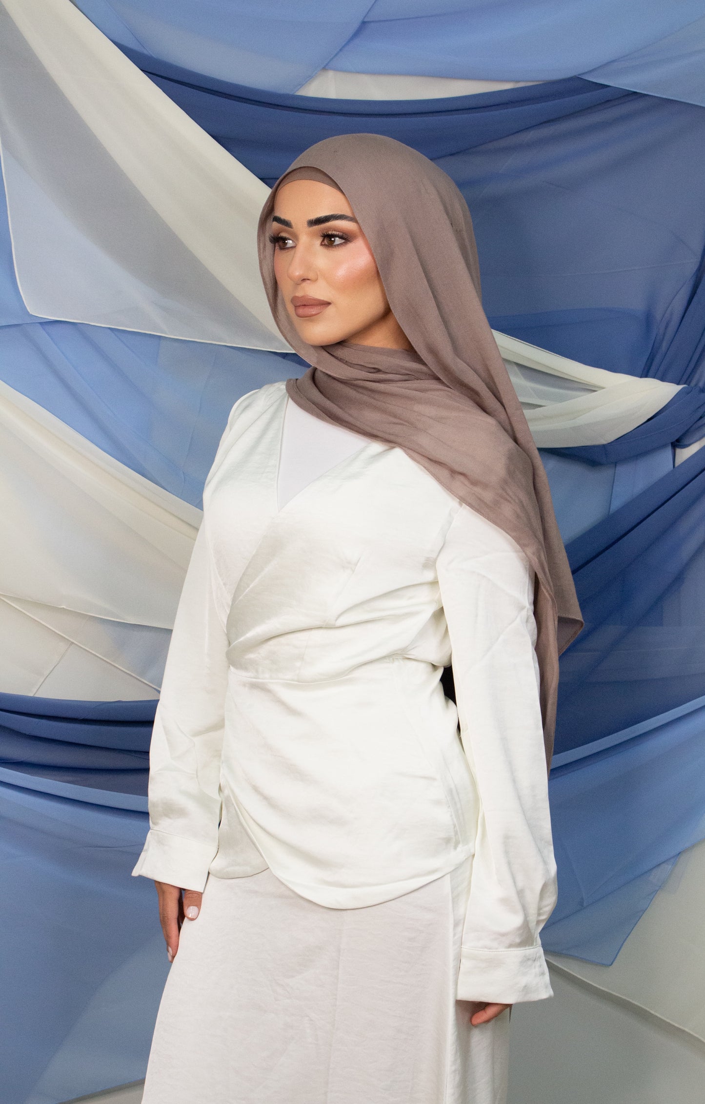 Jamila set