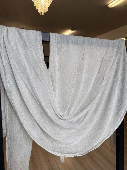 Light grey textured scarf