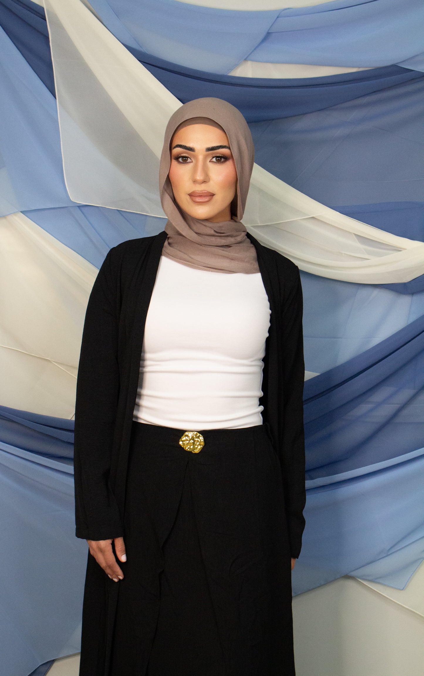 Aisha set
